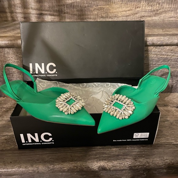 INC international concepts, new in box green flat - Picture 4 of 5
